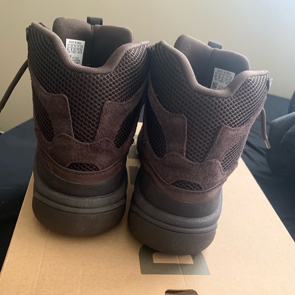 Yeezy Desert Boot Oil - Picture 3 of 4